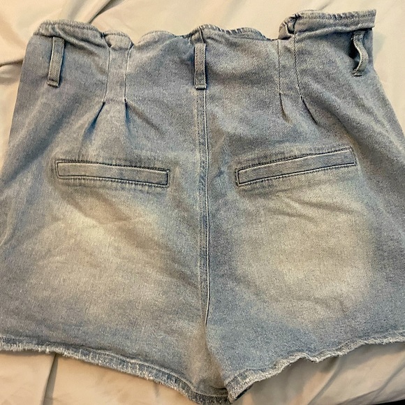 Soho high rise mom jean shorts - Picture 5 of 6